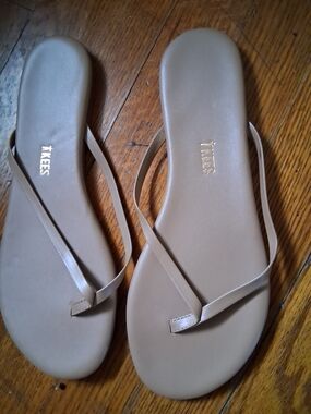 TKEES Women's Foundations Shimmer Cocobutter Flip Flop Sandals Size 9